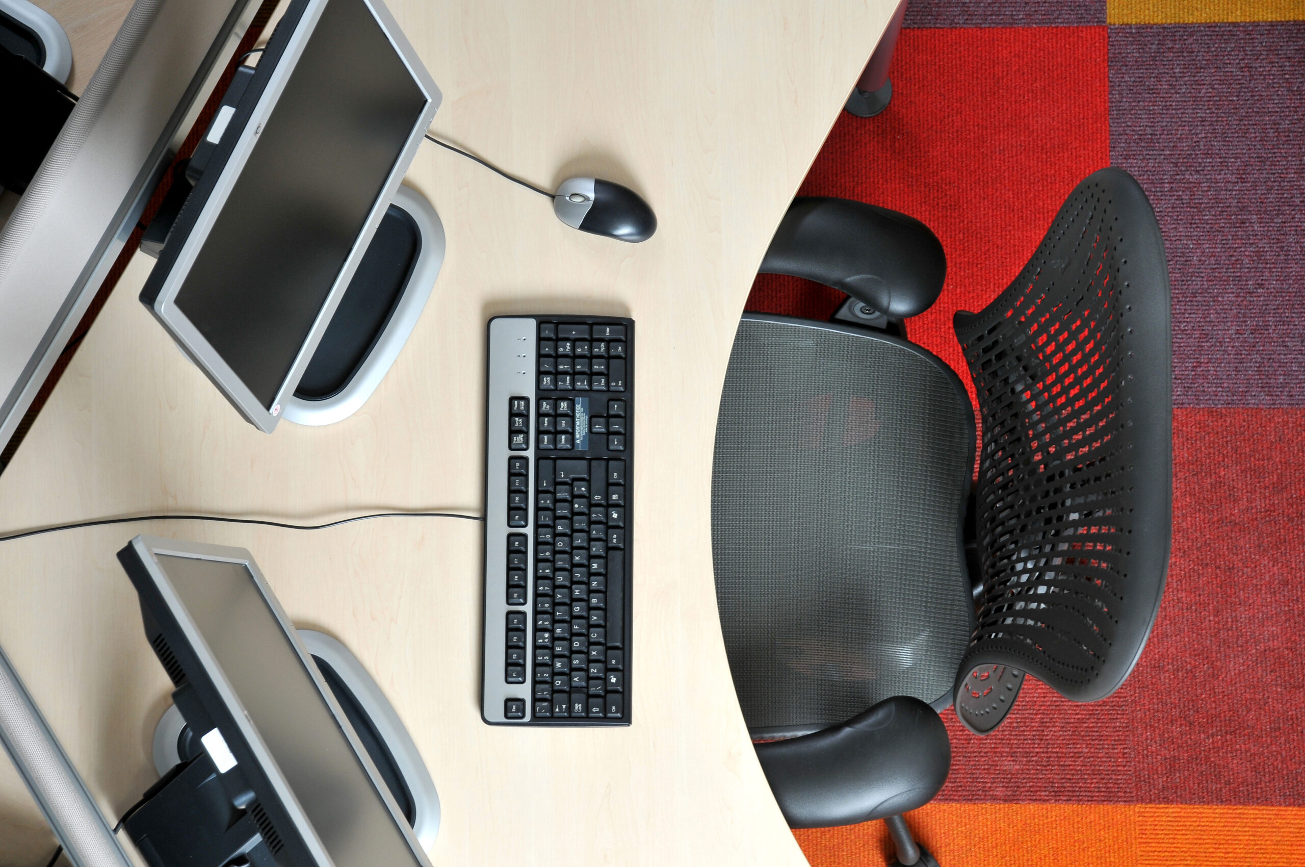 Hot Desking The Benefits Of Flexibility For A Small Business