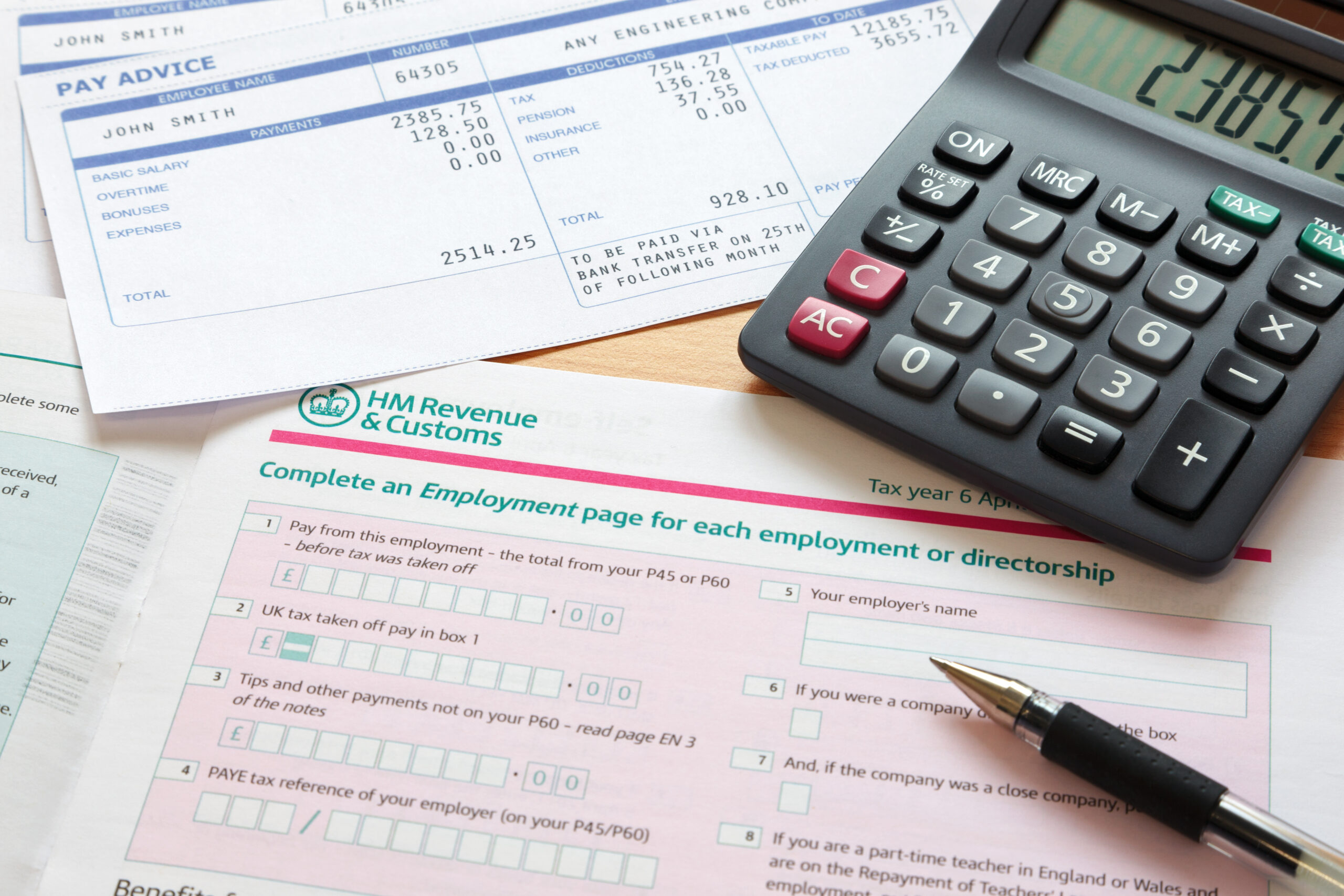 How to save yourself a £100 penalty fine for late filing your tax returns